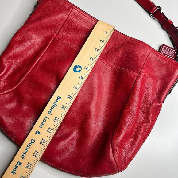 Coach Red Leather Hobo Shoulder Bag Purse Handbag Pink Lining #H0949-12834 - Picture 6 of 12